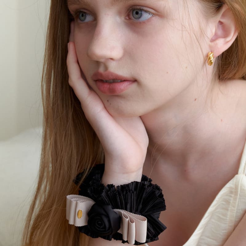 Primaute Rose Frill Ribbon Scrunchie_BE