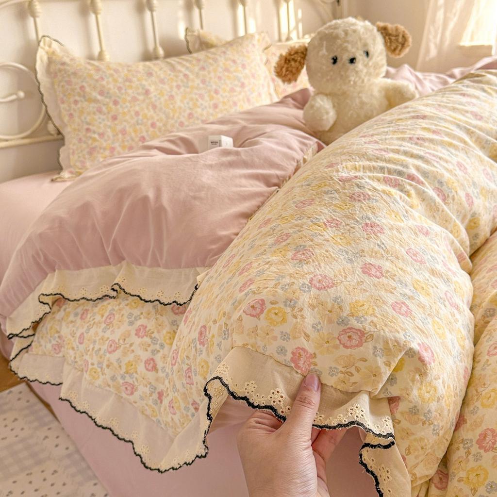 French Style Retro Printed Duvet Cover Lace Edge Pillowcase and Duvet Cover Comfortable Breathable Nude Sleeping Solid Color Bed Sheet Bedding Sets