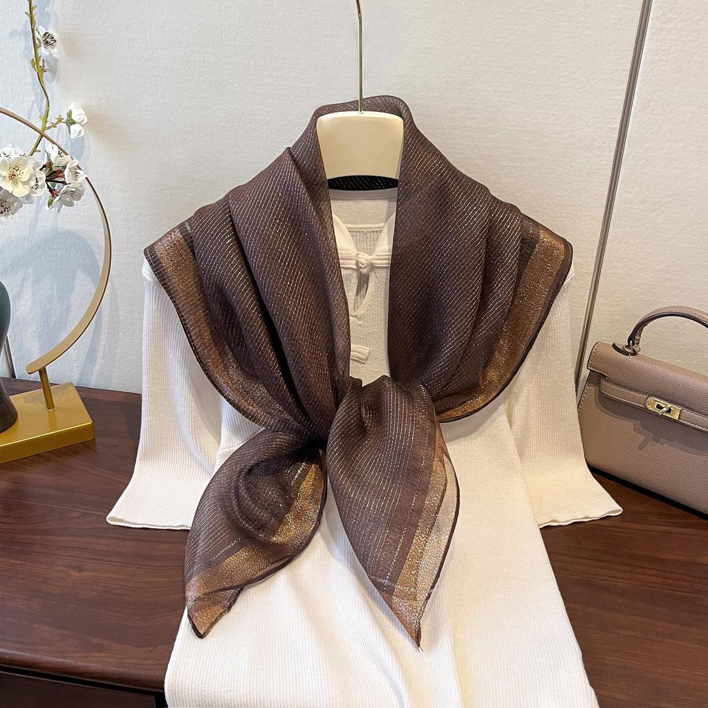 Neuer quadratischer Schal aus Imitationsseide Reise Klimatisierter Raum Modische Halsschutz-Accessoires Nadelstreifen Silber Seidenschal Vielseitiger quadratischer Schal