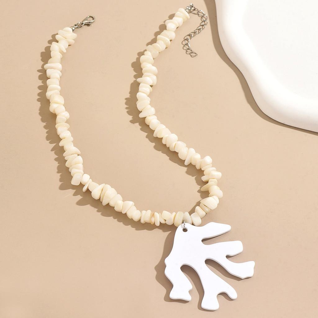 Style Fish Bone Coral Pendant Necklace For Summer Travel And Casual Wear