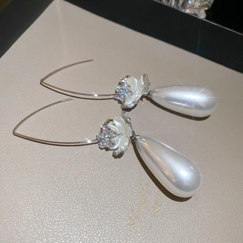 French Silver Needle Diamond Pearl Pendant Earrings Light Luxury Delicate Personality Earrings Design Sense Niche Earrings Women