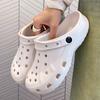 New Summer Simple Breathable Hole Shoes Women'S Low-Heeled Nurse Cartoon Cute Couple Bag Head Cool Slippers