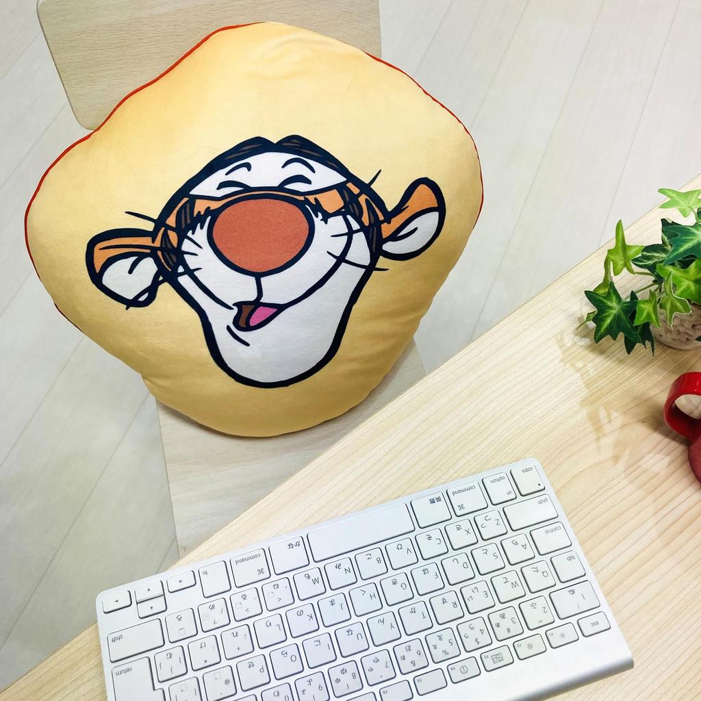 MORIPiLO Disney Winnie the Pooh Tigger Body Pillow Soft and Soft To the Plush Nap 40x40x10cm Face Disney Morishita Pillows (Soft Die-Cut Cushion)