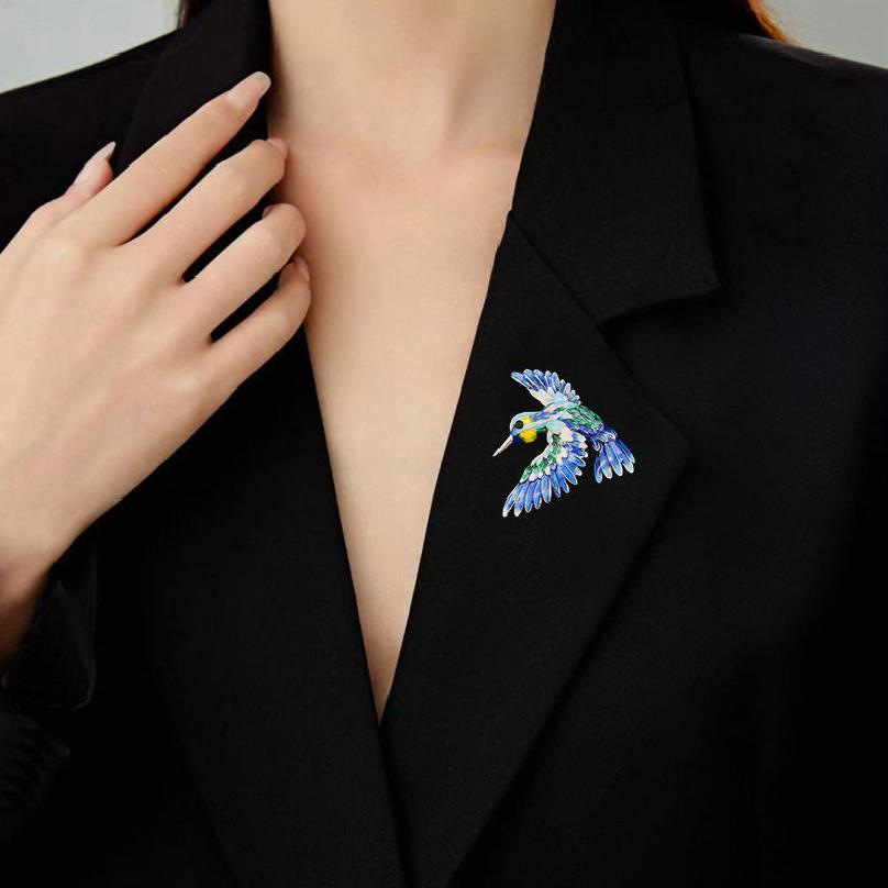 Beautiful bird brooch, high-end women's temperament, vintage pin, coat and suit, creative and exquisite accessories