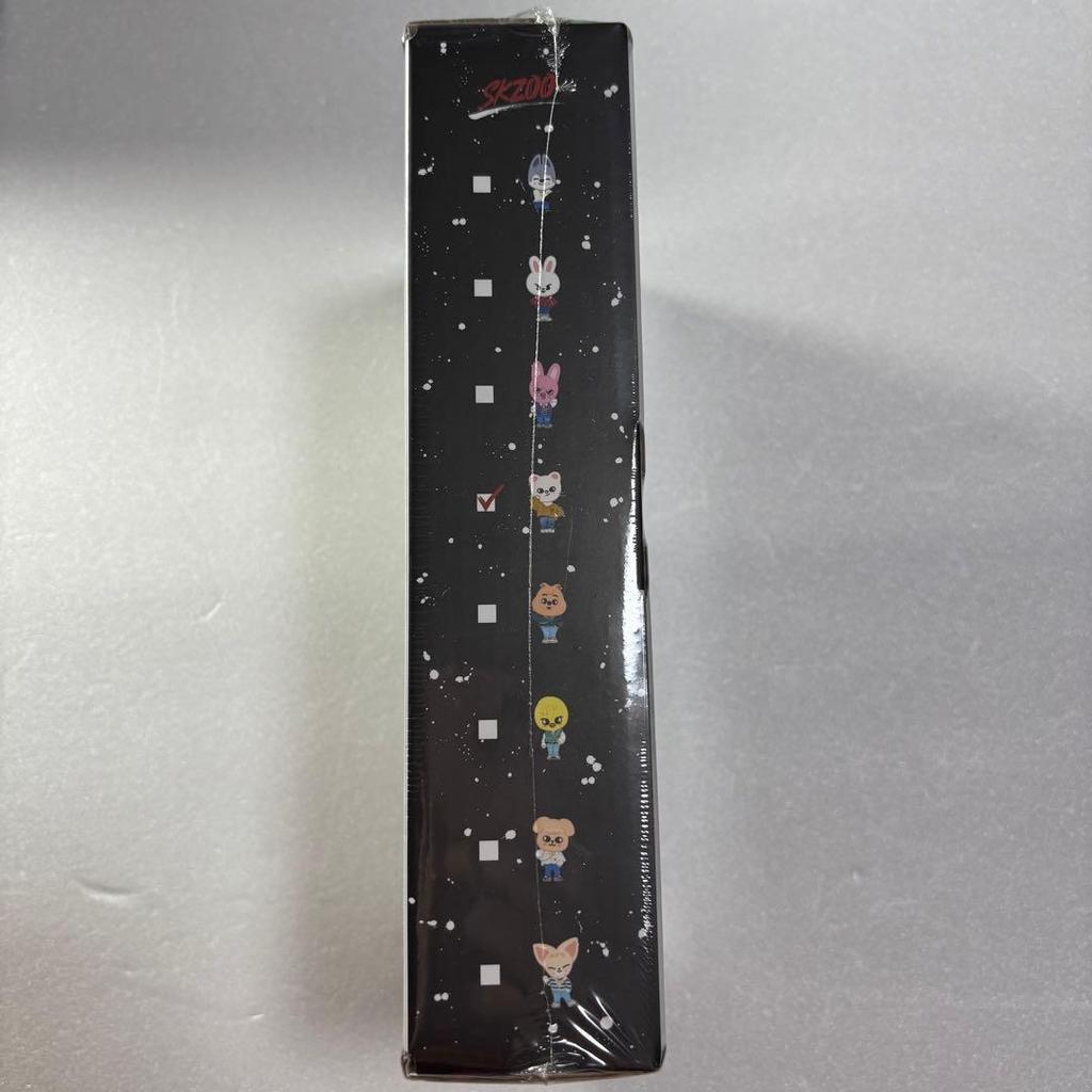 [USED] StrayKids Jiniret Hyunjin VICTORY Costume