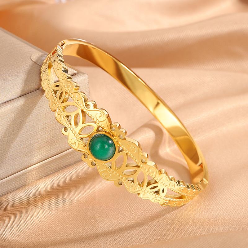 Chinese Style Pattern Hollow Noble Ladies Palace Style Jewelry Bracelet