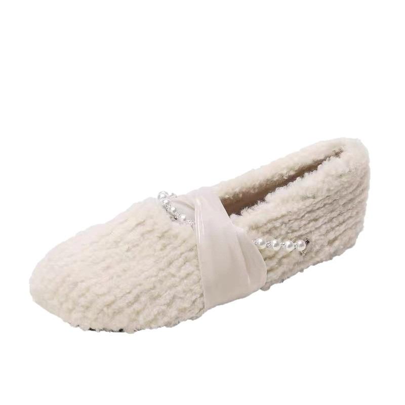 New Cotton Slippers for Women Are Comfortable and Good-looking In Winter. Fleece Thermal Bag and Fluffy Home Confinement Cotton Shoes.