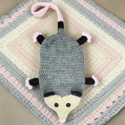Szydełkowana Torba do Przechowywania Opossum Ręcznie Robiona na Drutach Wiszący Uchwyt na Torby na Zakupy Zwierzę Szydełkowane Dekoracja Domu Prezent dla Miłośników Oposumów