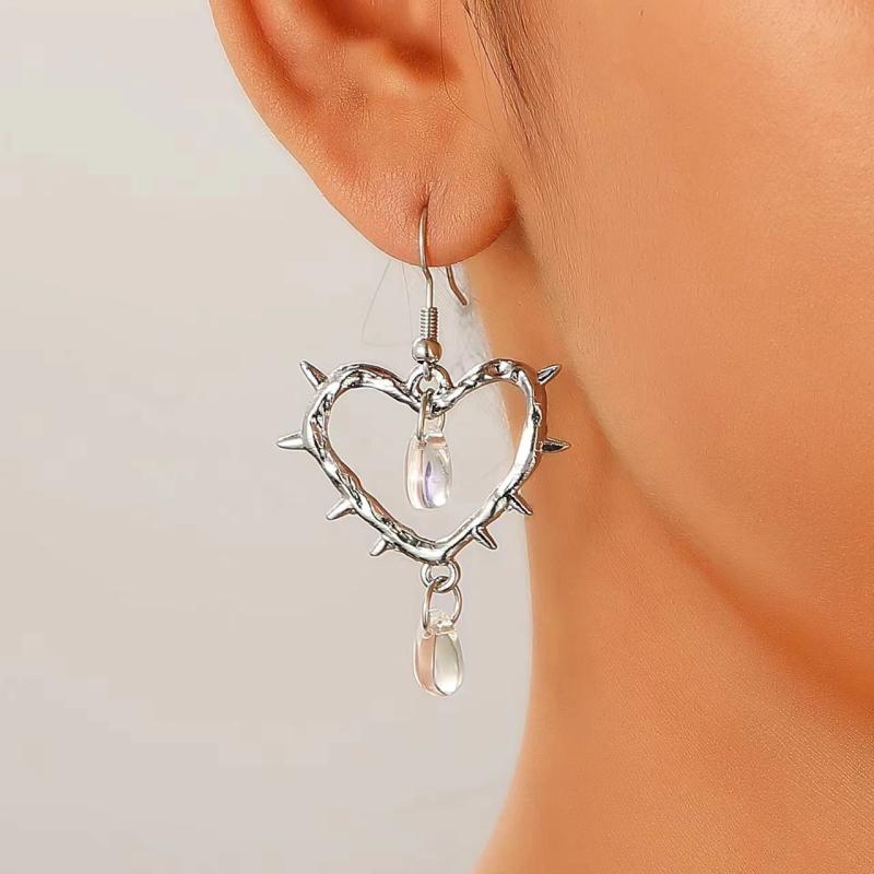 1 Pair Of Retro Gothic Style Thorn Heart Design Earrings, Heart-Shaped Earrings With Spikes, Neutral Earrings Holiday Party Gift