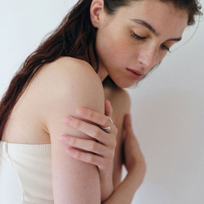 BORNETE COLLECTION_HER GAZE_Harp ring