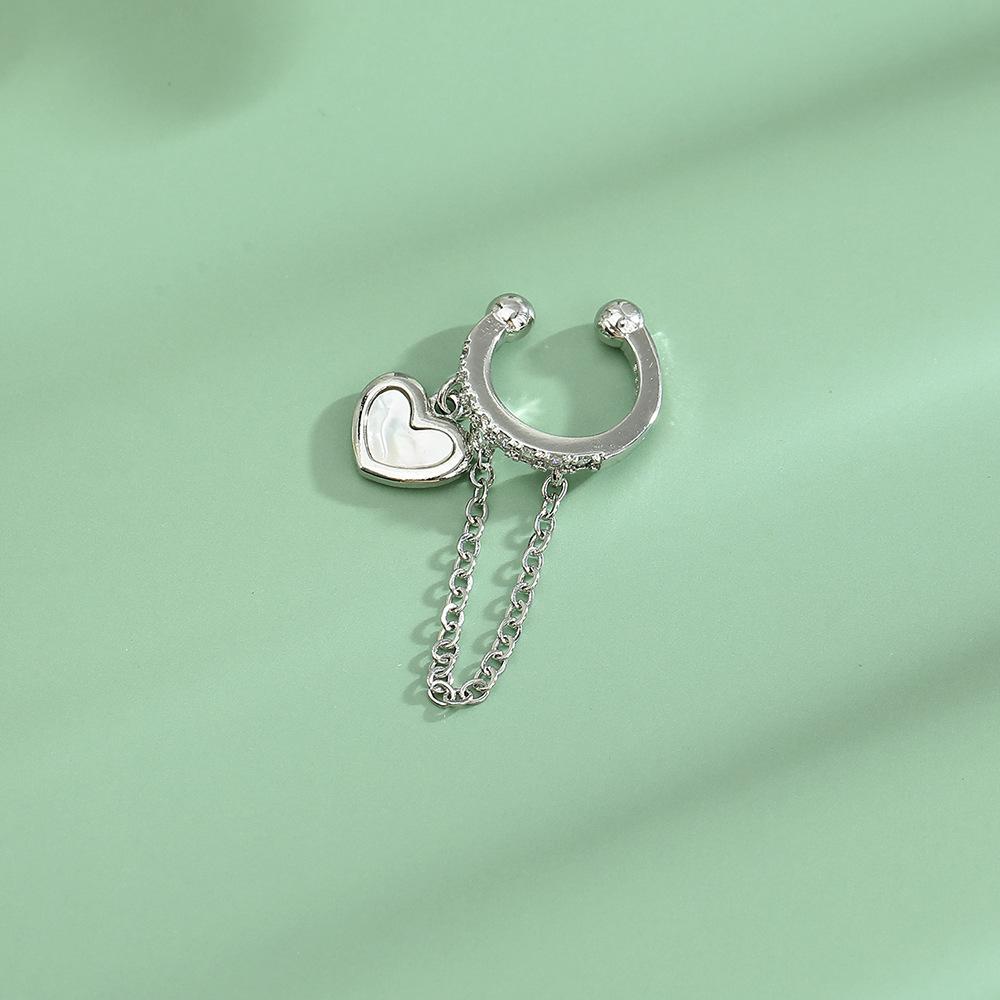 

Темперамент Сердцевидная ракушка без отверстий для ушей, бахромчатые клипсы для ушей, заботливые женщины, холодный ветер персиковые сердечки для ушей