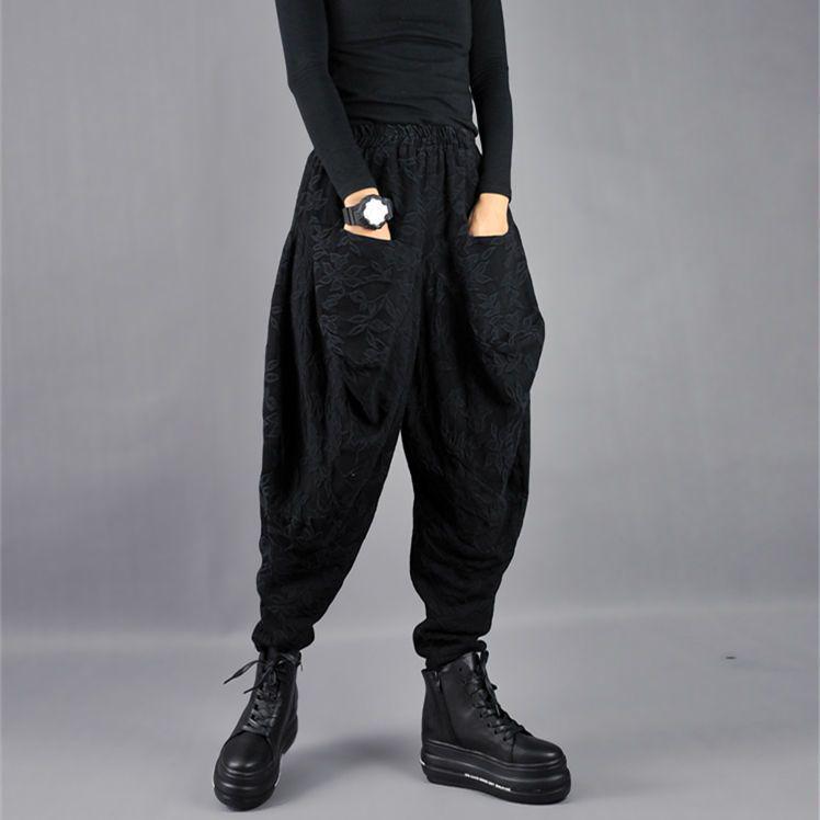 

2025 Women s Thickened Jacquard Wide-Leg Harem Pants, Loose, Slimming, Casual, Plus Velvet, Trendy Lantern Style M [90-115 lbs]