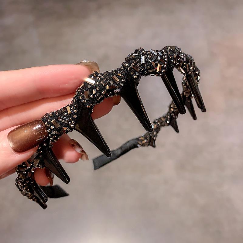 Exquisite Rhinestone Fabric Headband: Luxurious, Versatile Hair Accessory