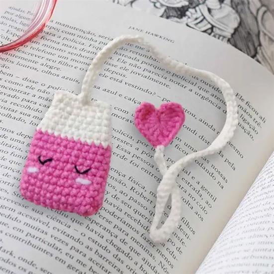 Crochet Cactus Bookmark Hand-crocheted Knitting Bookmark Office Decoration Vibrant Color Party Favors