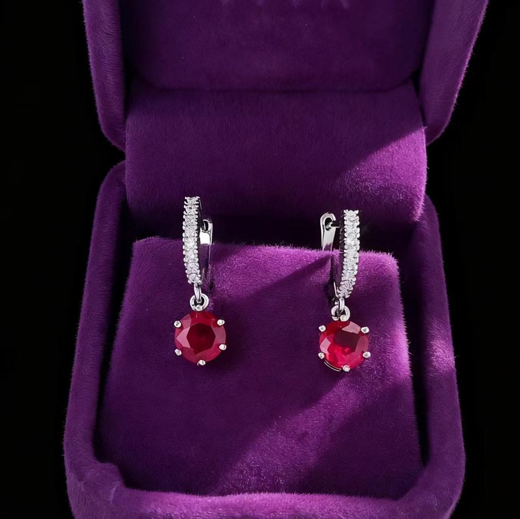 Earrings One-Carat Red Corundum Blue Pointed Crystal Ear Buckle Women'S Micro-Inlaid Six-Claw Fashion Cultivation Colored Treasure Earrings