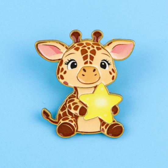Cute Giraffe Lapel Pin Funny Cartoon Animal Brooch for Bags Jackets & Hats Unique Gift for Kids Teens & Animal Lovers