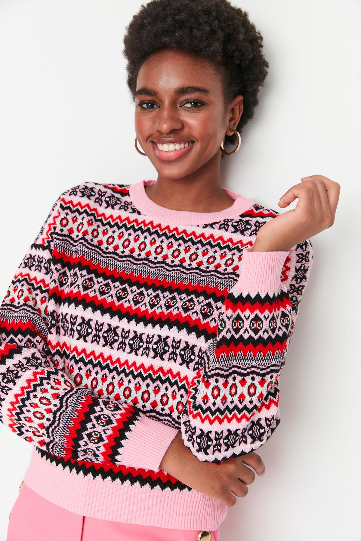 

Свитер - Розовый - Классический крой