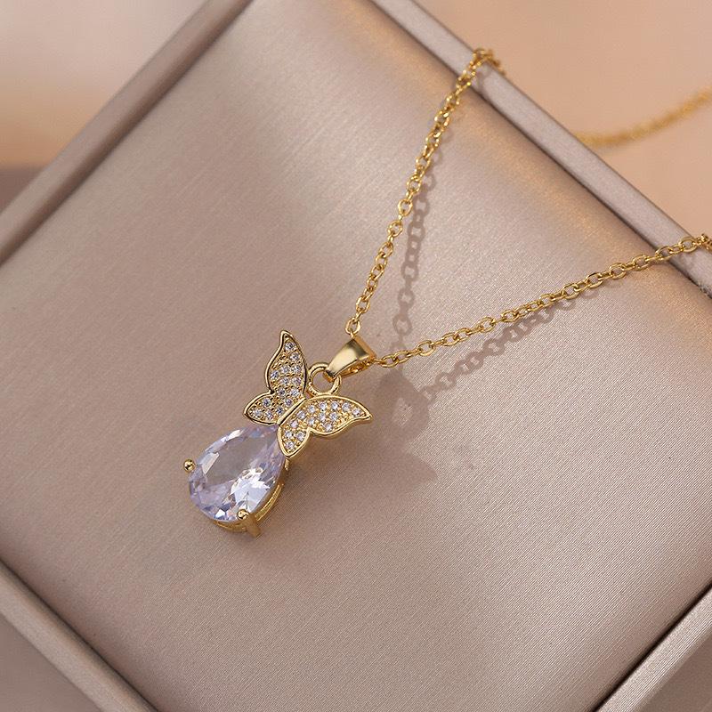 Butterfly Necklace with Color-Retaining Zircon - Fashionable, Versatile Women's Jewelry Accessory.