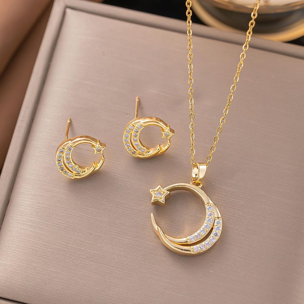 Elegant Burgundy Cherry Necklace For Women Minimalist Luxury Collarbone Chain Delicate Pendant