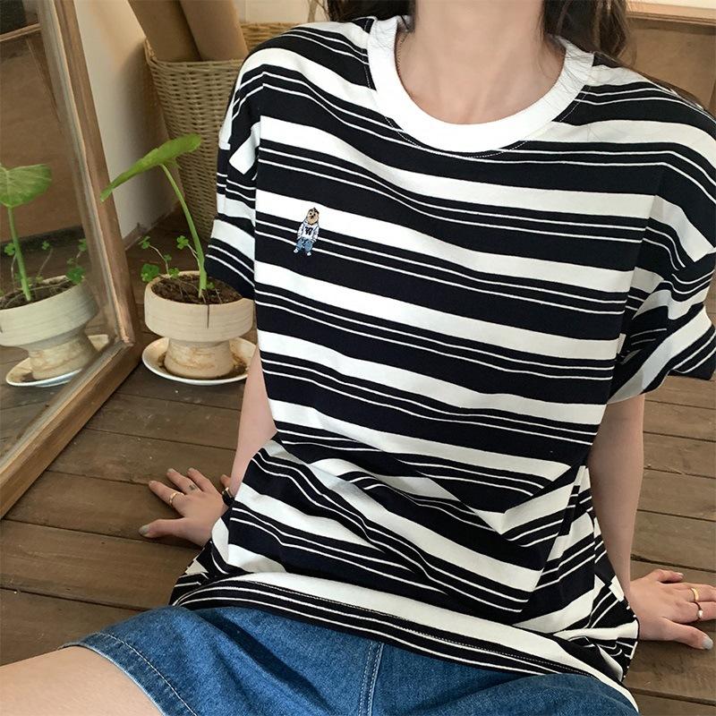 Retro style striped short-sleeved T-shirt for women summer 2024 new loose cotton embroidered casual half-sleeved top