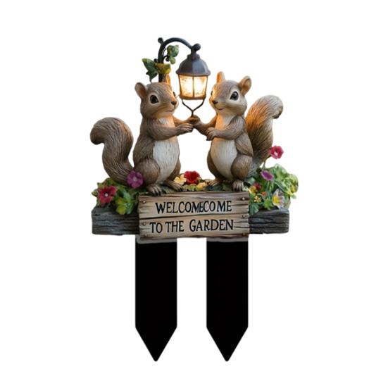 Two Squirrels Decorative Garden Stake, Welcome to The Garden Acrylic Yard Art, Street Lamp Squirrel Welcome Sign for Outdoor Yard Lawn Pathway A