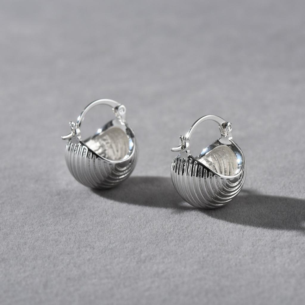 Retro Premium Semi-Round Metal Copper Plated Platinum Ear Buckle Earrings Niche Fashion Commuter Must Enter Simple Earrings