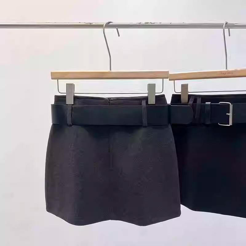 2026 Autumn Korean Style Elegant High-Waisted Bodycon Mini Skirt with Belt