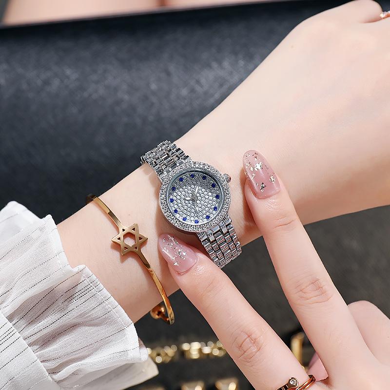 

Hip Hop Quartz Watch Women Lady Iced Out Gold Watches Luxury Female Clock Fashion Quartz Watch for Women серебряный
