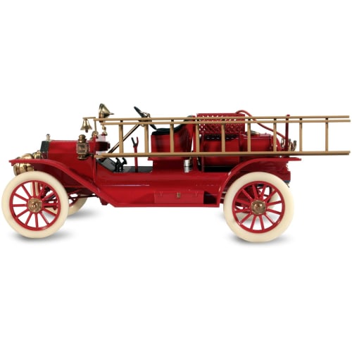 ICM 1/24 Scale Model T Ford 1914 Fire Engine with Crew, Plastic Model 24017