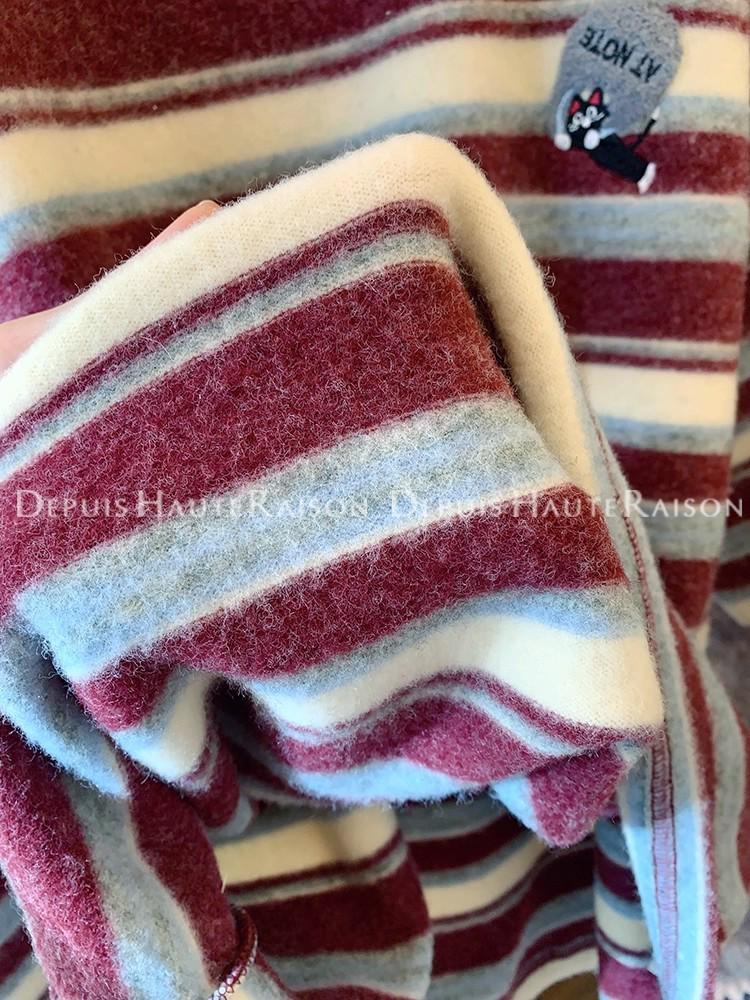 Women's Lazy Style Stripe Plush Long-Sleeve Age-Reducing T-Shirt - 2025 Autumn/Winter Collection