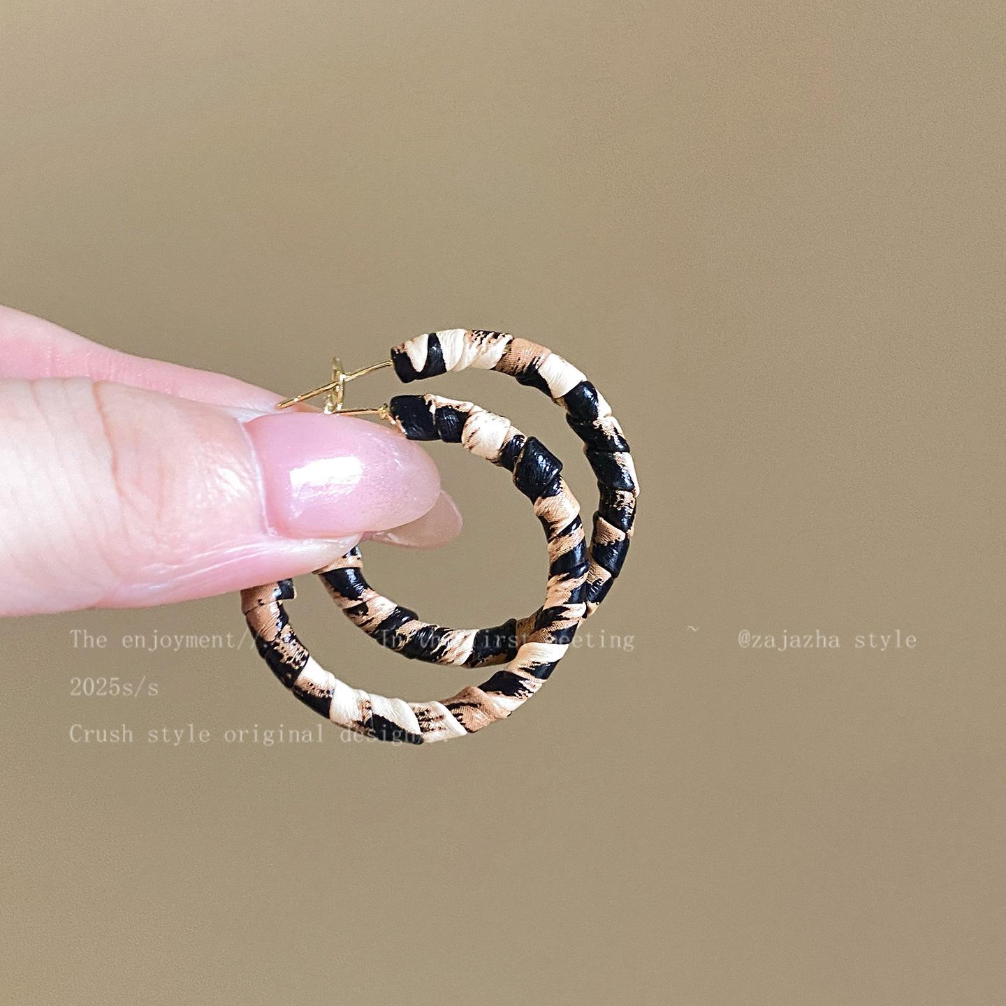 Серьги-петли в стиле ретро Гонконг с леопардовым принтом, женственные серьги, серьги-гвоздики, персонализированные серьги Spice girl, простые серьги-кольца