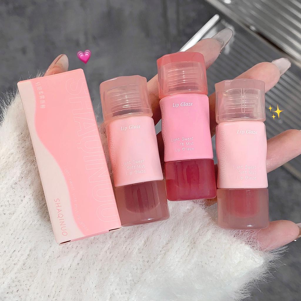 Vernis à lèvres mat légèrement doux et doux, couleur longue durée, surface mate mate, rouge à lèvres en velours difficile à tacher