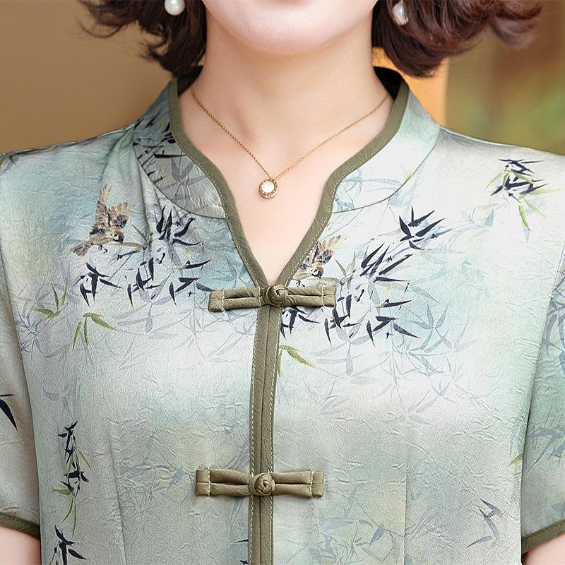 Léto 2025 Elegantní šaty v čínském stylu pro ženy středního věku - Design falešného dvoudílného vzhledu