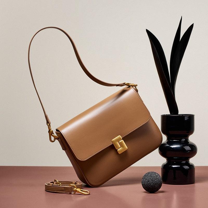 Leather Women's Bag Fashionable and Versatile Design Messenger Bag Women's Shoulder Underarm Bag