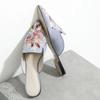 Fashion 2025 Embroider Floral Shoes Ladies Pointed Toe Slippers Silk Mules Woman Low Heels Slides Flat Sandals Femmes Outside Pantuflas