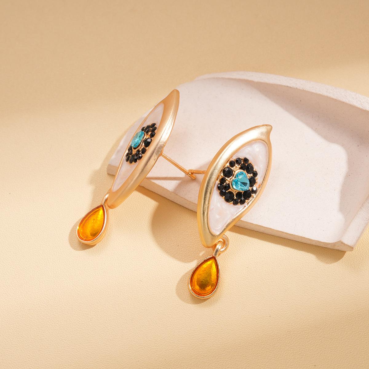 

Drip oil with diamonds, eye love, water drop silver needle earrings, stud earrings, niche earrings.