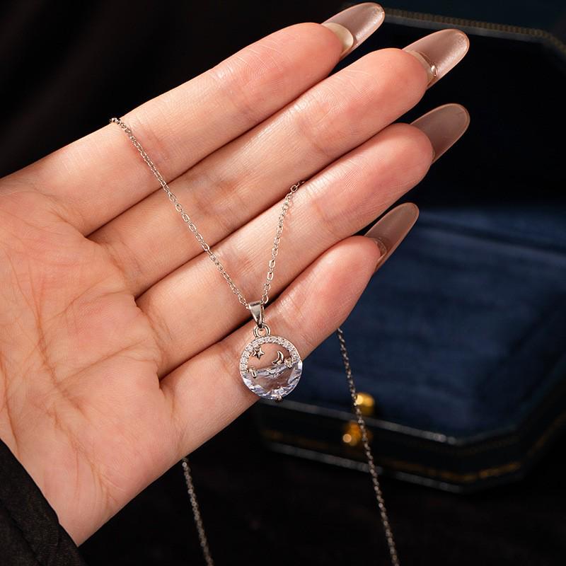 Elegant S925 Sterling Silver Water Drop Necklace - Women's Luxury Niche Design Choker with a Simple, Trendy Style.