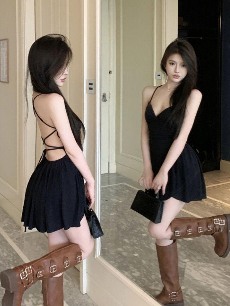 Summer New Dark Sexy Spice Girl Backless High-end A-shaped Skirt Pleated Split Suspender Dress