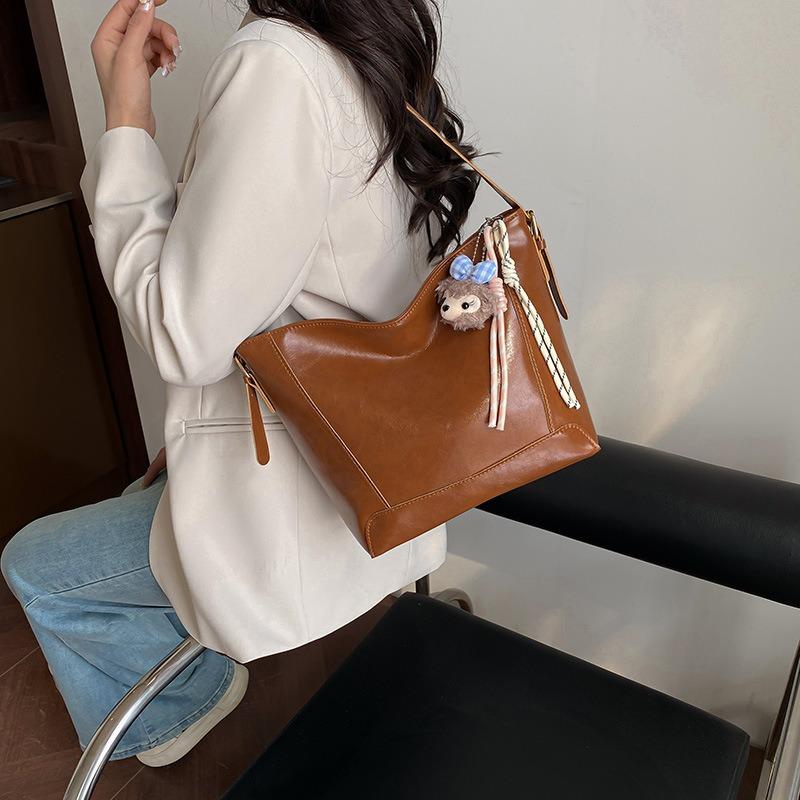 Large Capacity Bucket Tote Bag Summer New Shoulder Underarm Bag Solid Color Commuter Versatile Messenger Bag