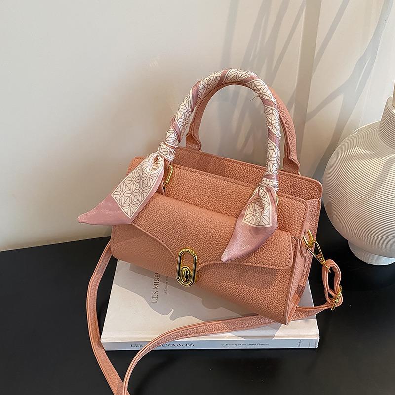 Spring and Summer New Fashion Versatile Handbag Niche Design High Sense Shoulder Crossbody Commuter Briefcase