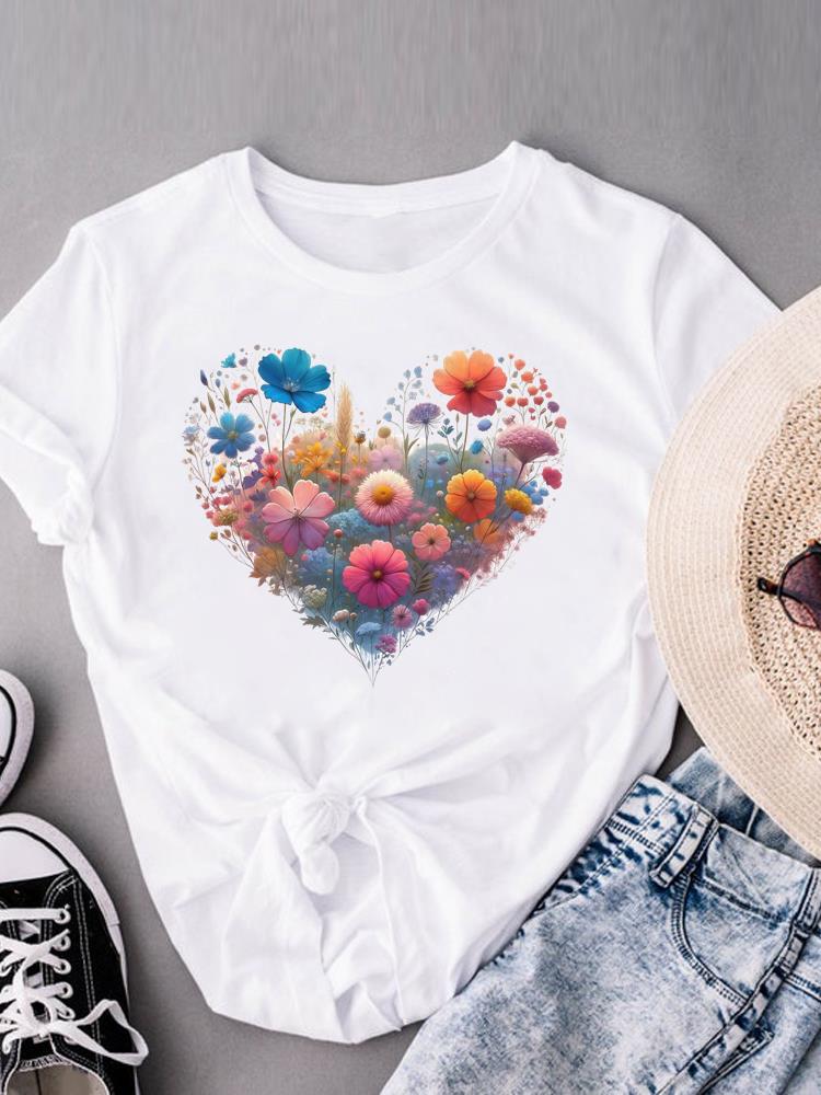 (Asian Size) Sweet Love Heart Trend Print Casual Top O-neck Short Sleeve T-shirts T Graphic Tee Fashion Female Women's Clothing