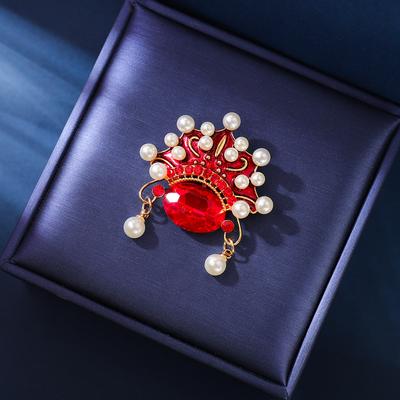 Chinese Guochao Retro Face Mask Creative Pin Ethnic Red Crown Face Mask Brooch Versatile Corsage High-End Cheongsam Pendant