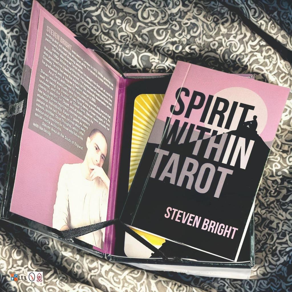 I.I.J. Spirit Within Tarot, Waite Edition, 78 Cards, Tarot Reading, with Japanese Instructions, Authentic Product