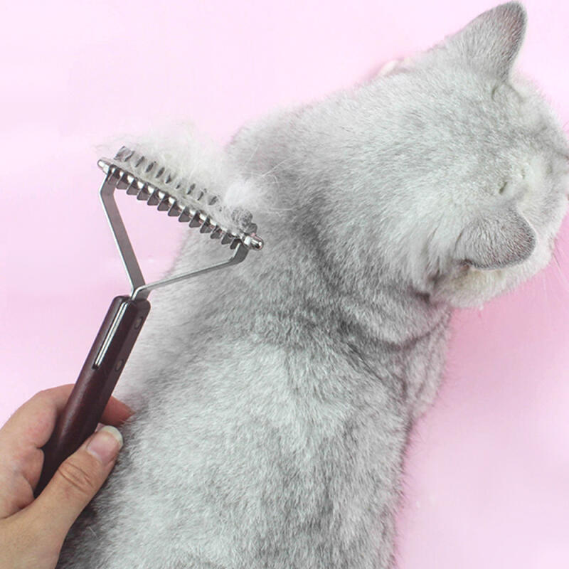 

Marian Court King Pet Brush (13 blades)