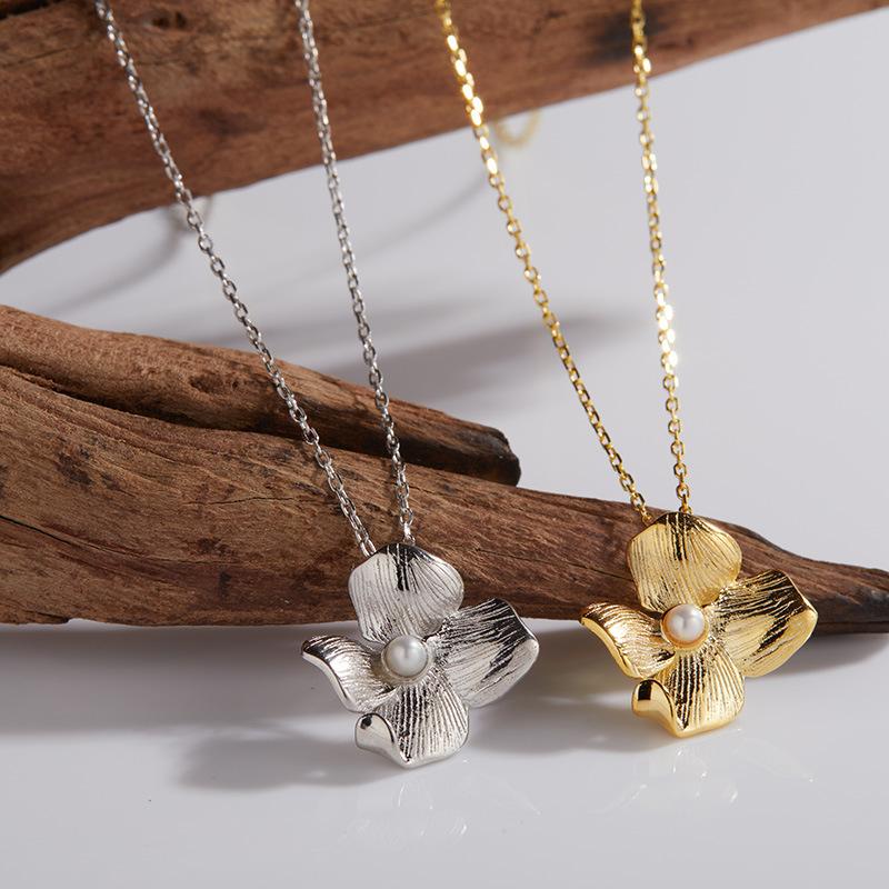 Niche Design Flower Pendant S925 Sterling Silver Inlaid Natural Freshwater Pearl Necklace Women'S Set Xiaohongshu Earrings