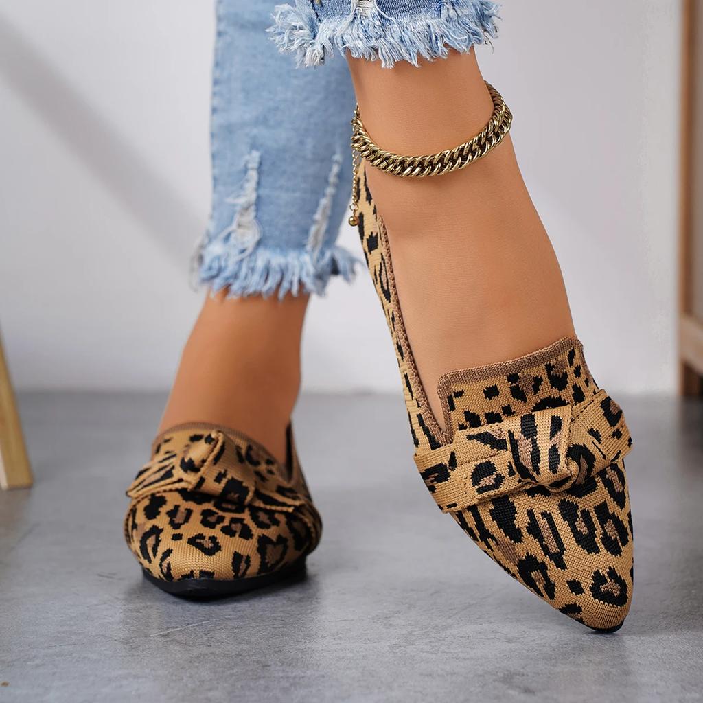 Nové dámské pletené slip-on flats prodyšné pohodlné jednobarevné vycházkové boty pro volný čas se špičatou špičkou vycházkové tenisky mokasíny