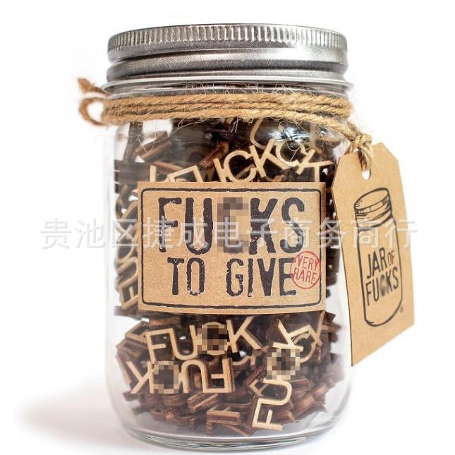 Lustiges Fuck-Glas Geschenk – 100 Holzbuchstaben-Ausschnitte, Scherz-Geburtstagsgeschenk für Ihn/Sie, Neuartige Schreibtischdekoration zur Stressbewältigung