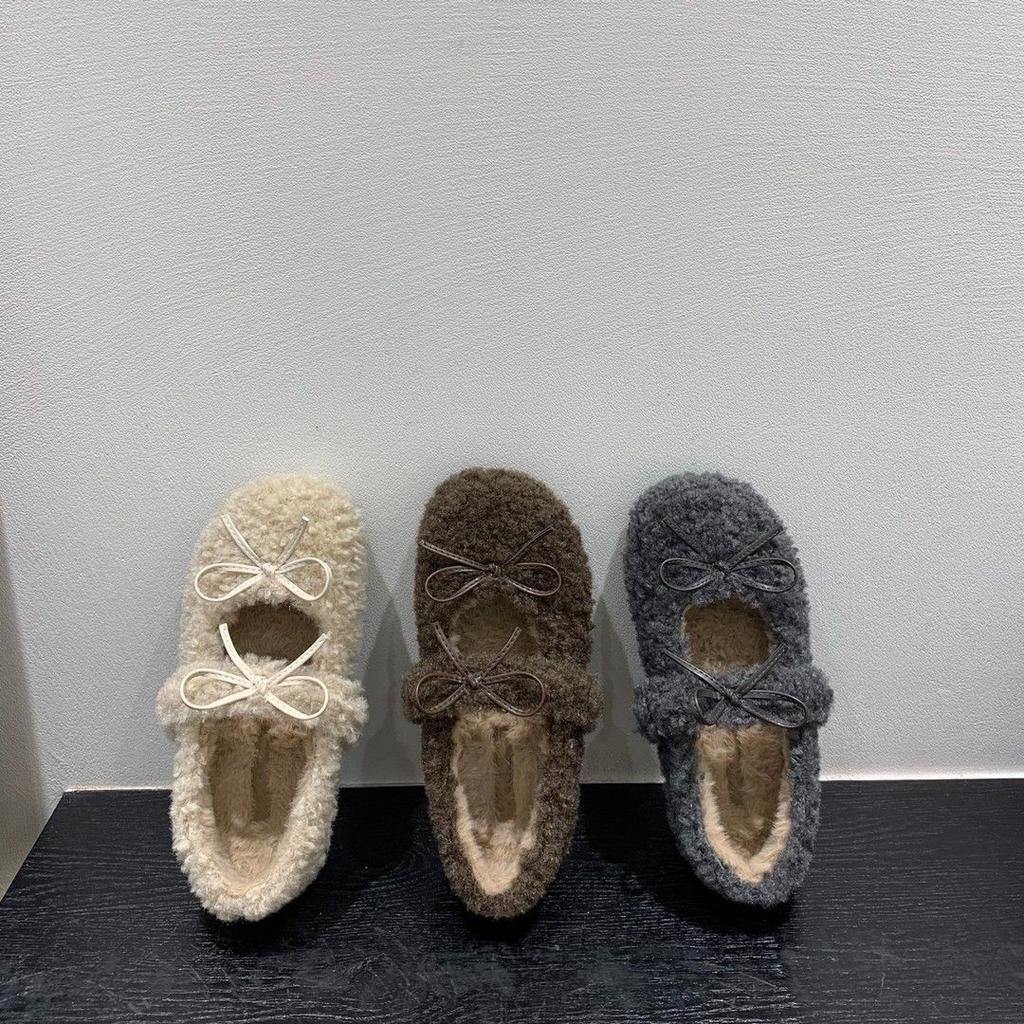 Fairy Wind Gentle Flat-bottomed Lamb Wool Shoes 2025 Autumn and Winter New Round Head Versatile Velvet Bow Doudou Shoes