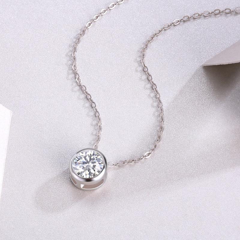 Bague Ringen S925 Silver Necklace Mosang Stone Pure Pendant with Chain Silver Jewelry Plated with Platinum Straight