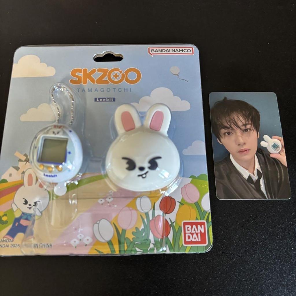 [USED] straykids reno ribbit skzoo tamagotchi